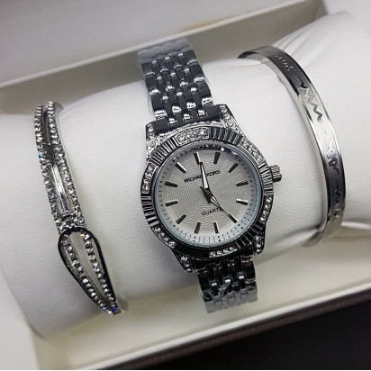 Женские наручные часы Michael Kors И ДВА МЕТАЛЛИЧЕСКИХ БРАСЛЕТА CWCM185