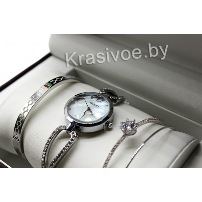 Женские наручные часы GUCCI CWC359