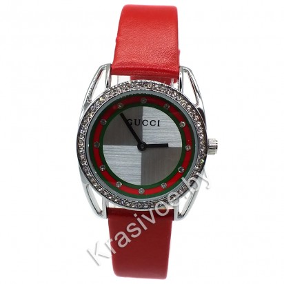 Женские наручные часы Gucci CWC037