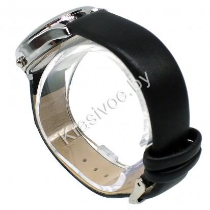 Женские наручные часы Gucci CWC133