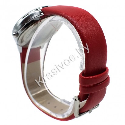 Женские наручные часы Gucci CWC296