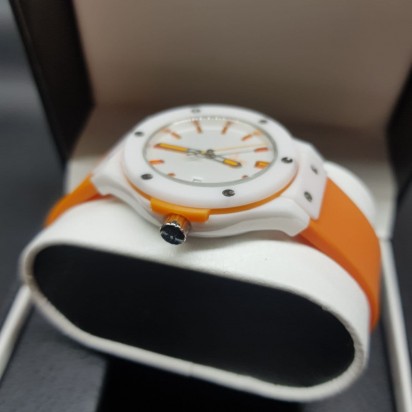 Женские керамические наручные часы Hublot CWC738