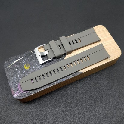 Ремешок каучуковый серого цвета для часов 22 мм CRW393-22