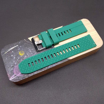 Ремешок каучуковый зеленого цвета для часов 22 мм CRW397-22