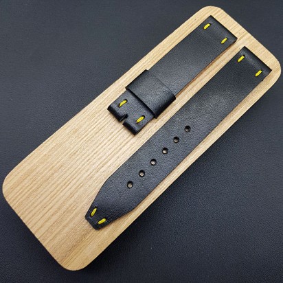 Ремешок RemenMaster черного цвета для часов 20 мм RB009-20-20