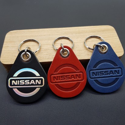 БРЕЛОК ИЗ НАТУРАЛЬНОЙ КОЖИ ДЛЯ КЛЮЧЕЙ С ЛОГОТИПОМ NISSAN B017