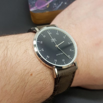 Наручные часы Q&Q (оригинал) с кожаным ремешком RemenMaster артикул Q978-305