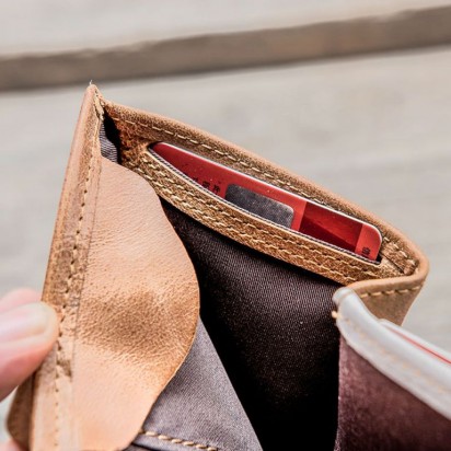 Раскладной кошелек кожаный LEANDER песочный