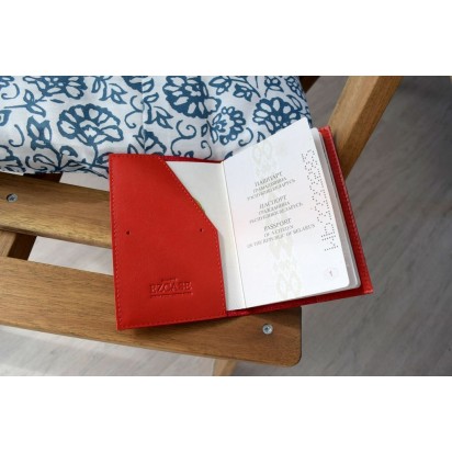 Обложка на паспорт красная C14.1