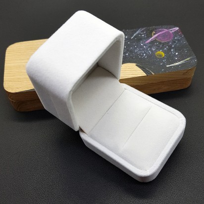 Футляр для бижутерии подарочный белого цвета артикул FB016