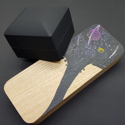 Футляр для бижутерии подарочный черного цвета с подсветкой артикул FB005