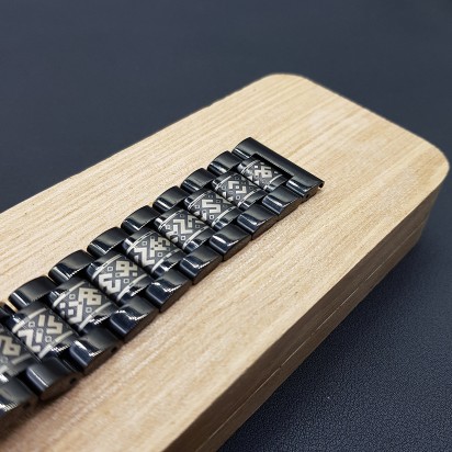 Браслет стальной черного цвета с гравировкой "Орнамент" для часов с креплениями 22 мм артикул L001-22