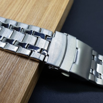 Браслет металлический для часов 22 мм артикул CRW550-22