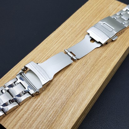 Браслет металлический для часов 20 мм артикул CRW551-20