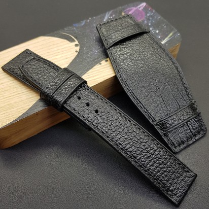 Ремешок черного цвета в комплекте с двумя базами от RemenMaster для часов 22 мм артикул RM009-22-20