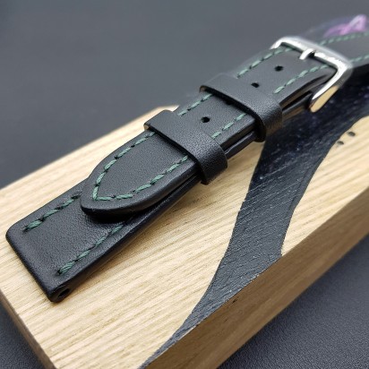 Ремешок ручной работы из кожи чёрного цвета от REMENMASTER для часов 24 мм артикул M088-24-22