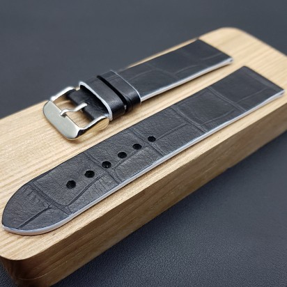 Ремешок ручной работы из кожи чёрного цвета от REMENMASTER для часов 22 мм артикул M126-22-20