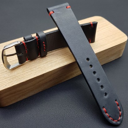 Ремешок ручной работы из кожи чёрного цвета от REMENMASTER для часов 22 мм артикул M132-22-20