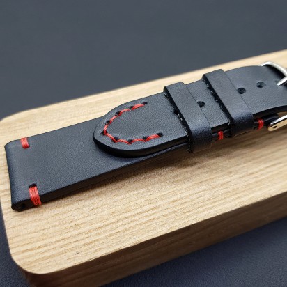 Ремешок ручной работы из кожи чёрного цвета от REMENMASTER для часов 22 мм артикул M132-22-20