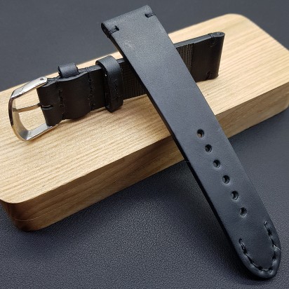 Ремешок ручной работы из кожи чёрного цвета от REMENMASTER для часов 24 мм артикул M138-24-22