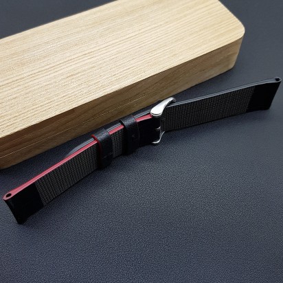 Ремешок ручной работы из кожи чёрного цвета от REMENMASTER для часов 22 мм артикул M152-22-20