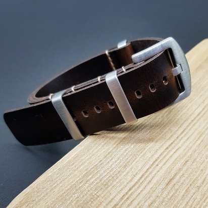 Сплошной ремешок из натуральной кожи для часов с размером креплений 20 мм артикул LSR002-20-20